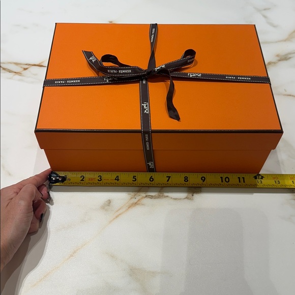 Hermès Orange Box with Ribbon 12x8x4.5 - Picture 2 of 4